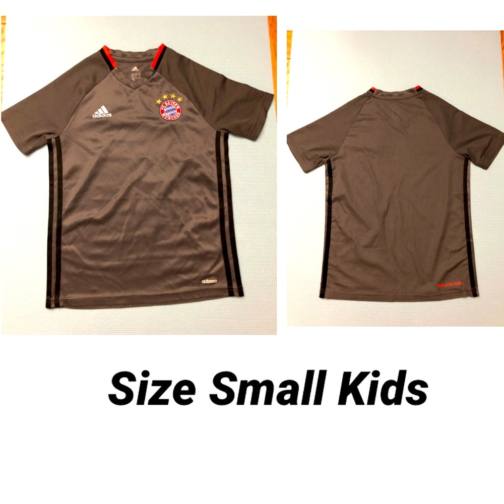 Manchester Sweatshirt by Adidas Size Small